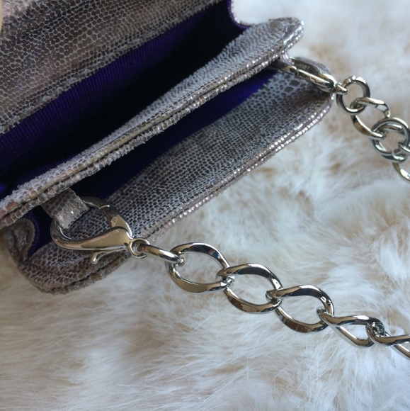 Thale Blanc La Pochette Phone Case - Picture 7 of 8